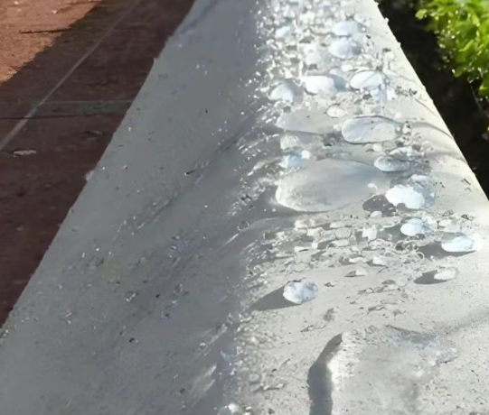 靖西硅烷浸渍涂料在混凝土保护中的应用