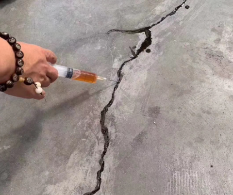 靖西混凝土裂缝修补技术详解​